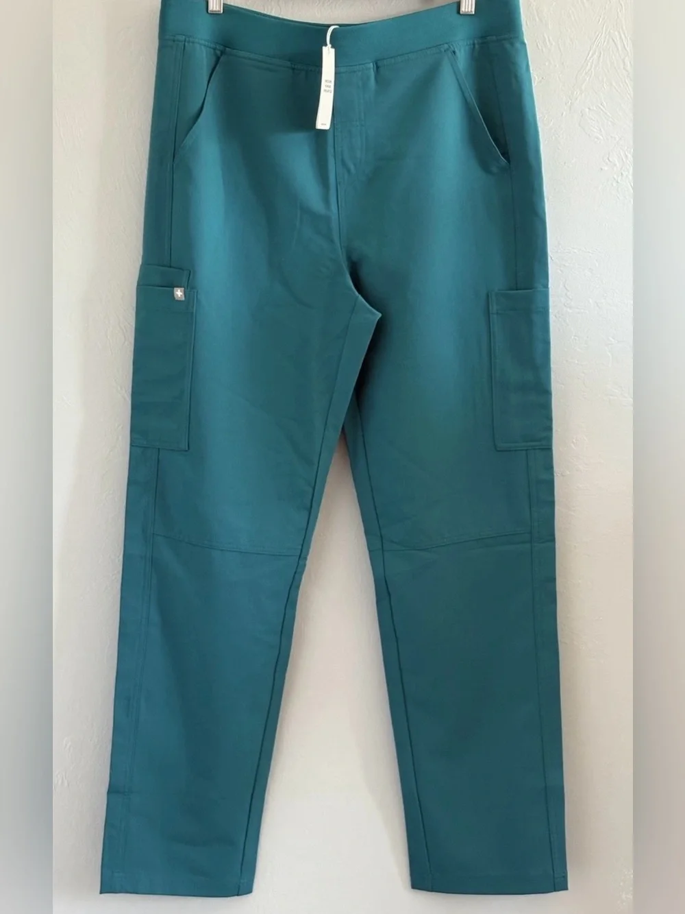 Figs Men's Axim 2.0 Cargo Pants Scrubs Technical Collection Pacific Blue L NWT